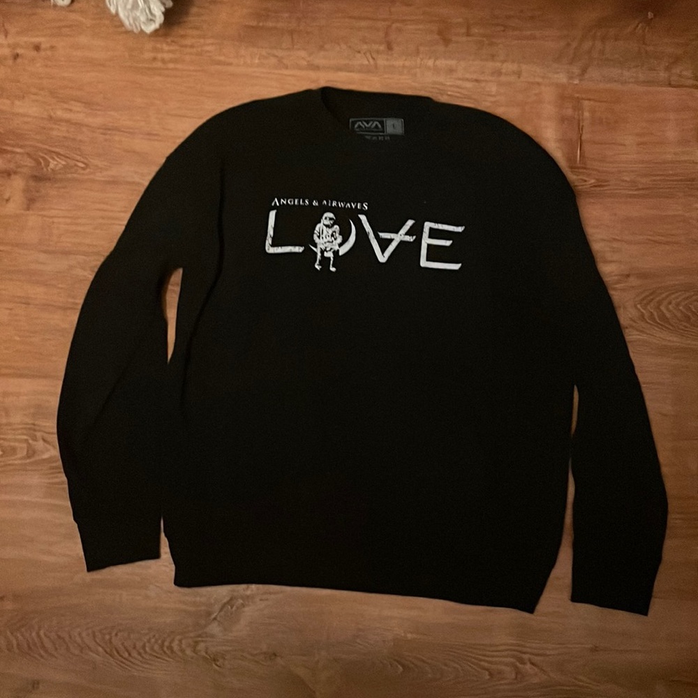 AVA angels and airwaves tothestars Love pullover L